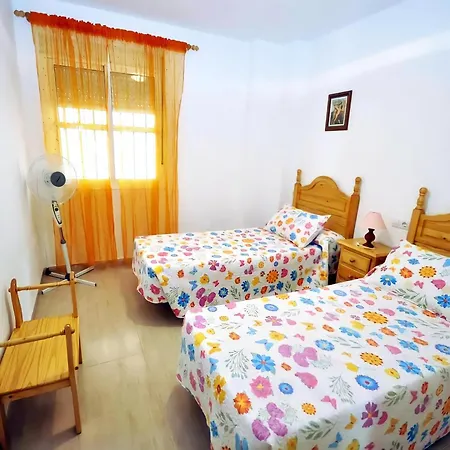 Apartamento Familiar Junto Al Mar Con Piscina En Conil De La Frontera, Espana - Es-180-72